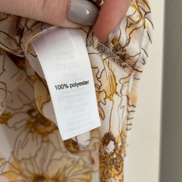 Maurice’s Geneva Zip Blouse Size 4X Yellow and Brown Floral - Picture 4 of 6